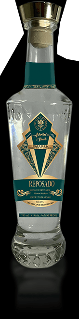 Botella de raicilla: Reposado